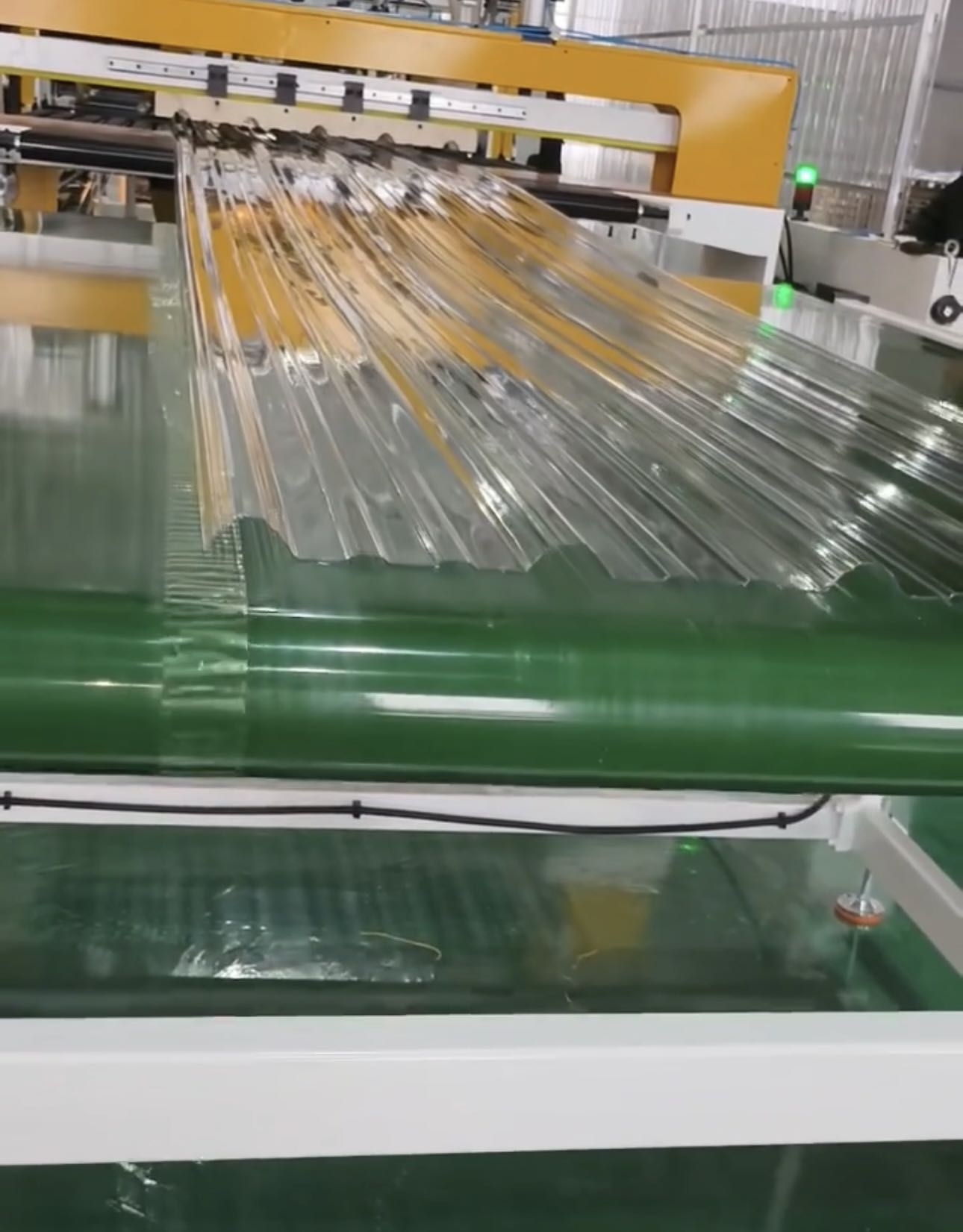 PET-PC-Geh&auml;use (1)