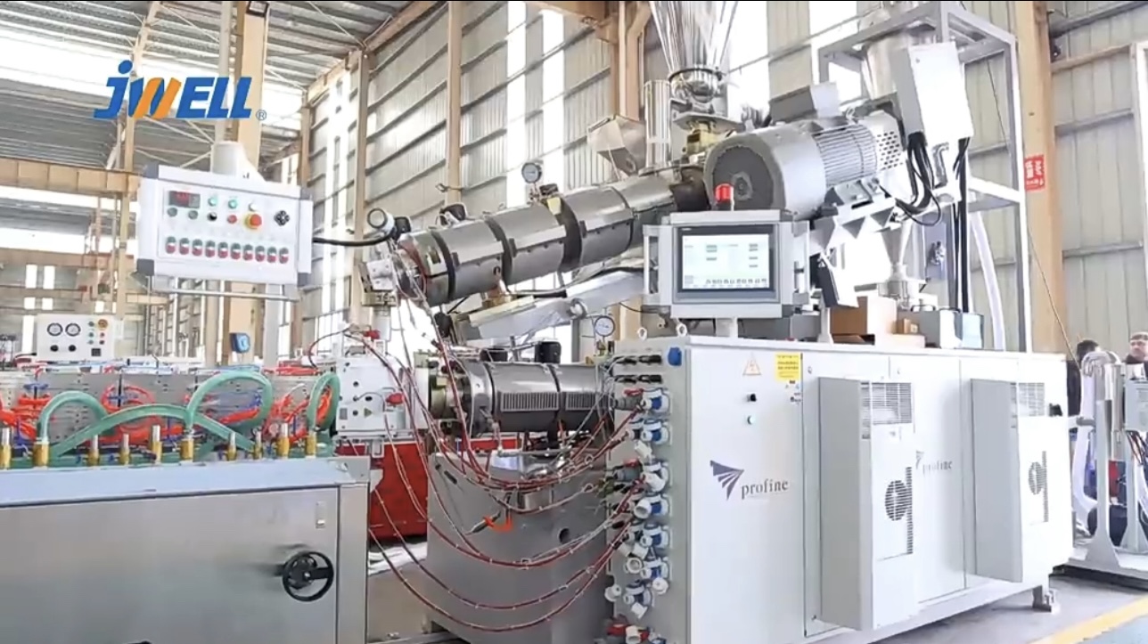 JWELL PVC-Hochgeschwindigkeits-Profilextruder-Maschinenlinie Hersteller von Kunststoffextrudern