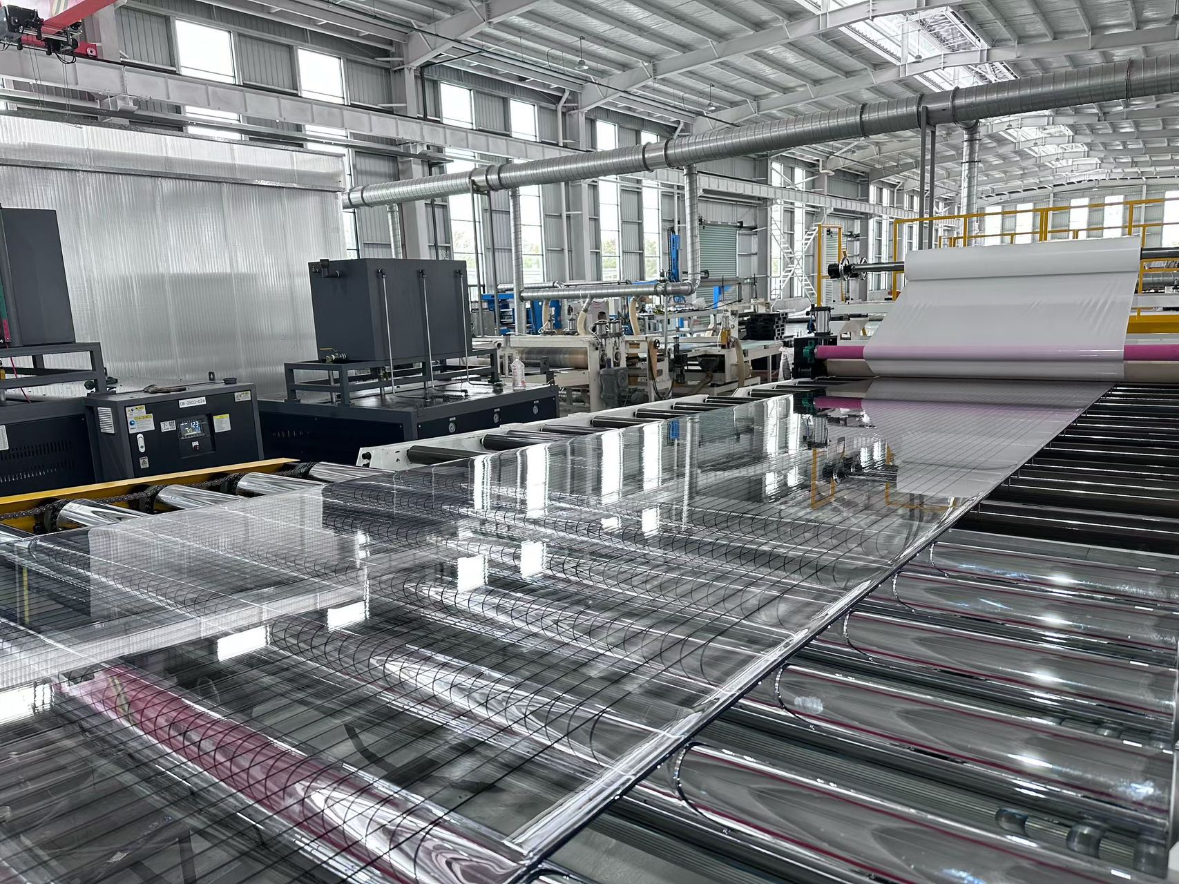 Jwell PC-Hohlplatten-/U-förmige/U-verriegelte Platten-Extrudermaschine Kunststoff-Hohlplatten-Extrusionsmaschine