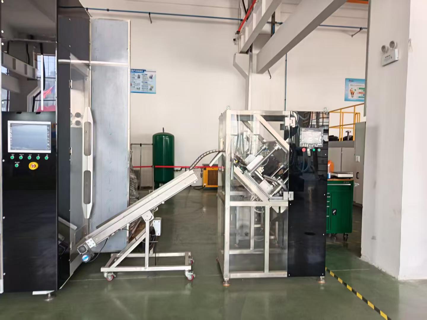 BFS bakterienfreier Kunststoffbehälter, Blas-, Füll- und Versiegelungssystem, Herstellung weicher Ampullen