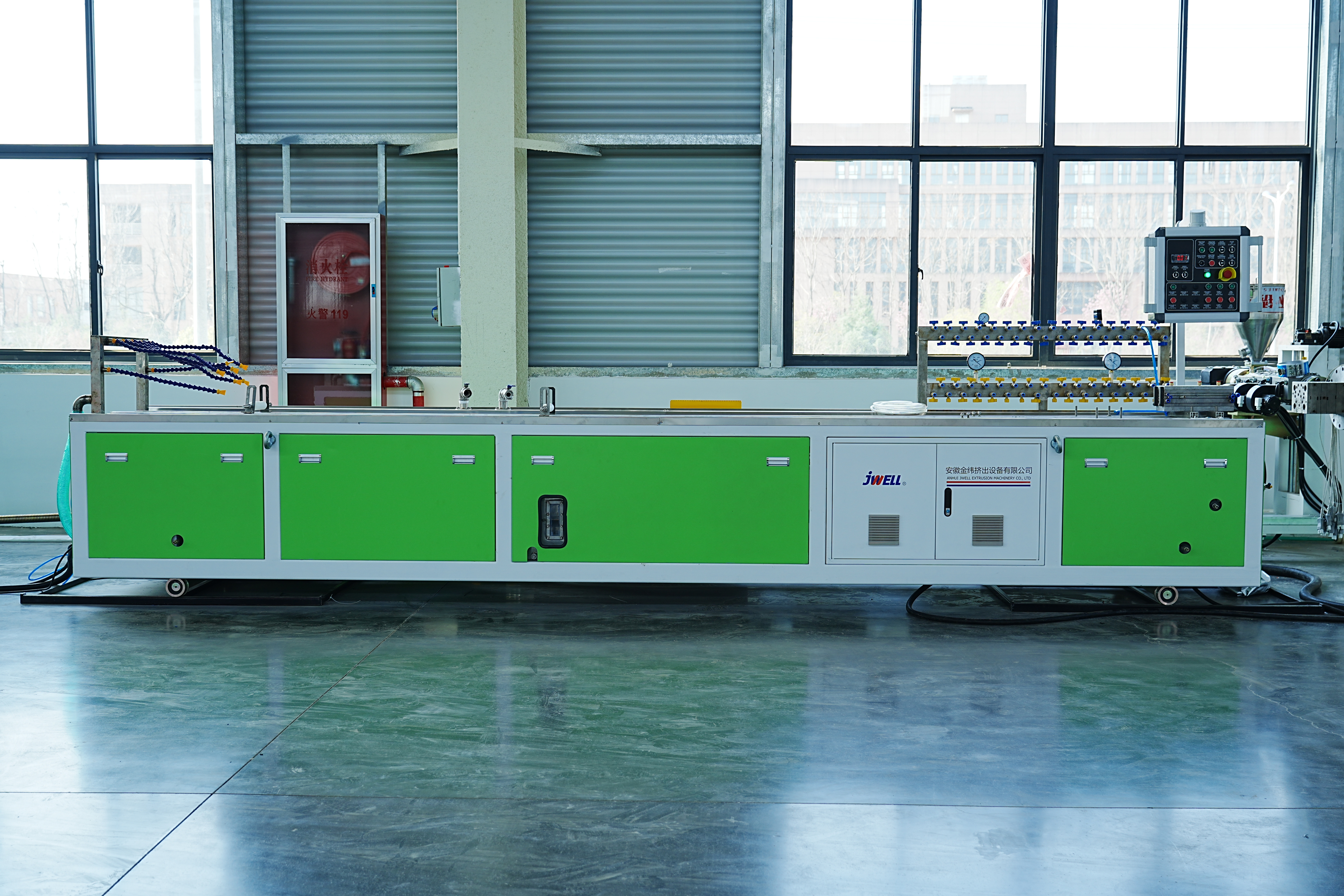 Vollautomatische PVC-Deckenpaneel-Wandpaneel-Produktionslinie für die Innendekoration